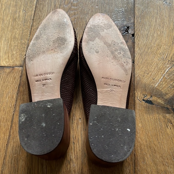 Model: Leblon Mule flat
Color: Brown (Croco cuoio)
Size 37 - Picture 3 of 4